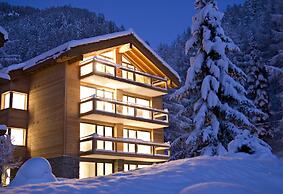 Chalet Altesse Serviced Apartments