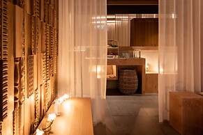 Sunrose 7 - Gourmet & SPA Hotel (16+)