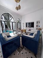 Riad NayaNour
