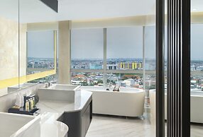 Doubletree By Hilton Surabaya