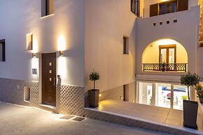 Naxos Diamond Studios Apartments