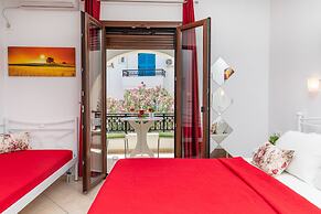 Naxos Diamond Studios Apartments