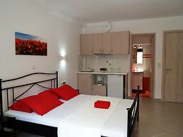 Naxos Diamond Studios Apartments