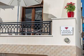 Naxos Diamond Studios Apartments