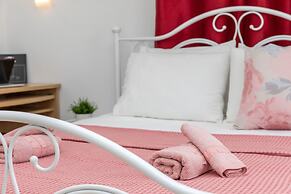 Naxos Diamond Studios Apartments