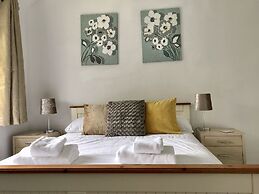 The Woodfarm Lodge - 3 Bedroom House