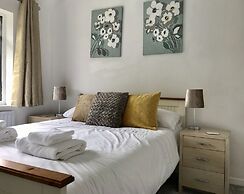 The Woodfarm Lodge - 3 Bedroom House