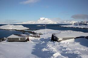 Inuk Hostels