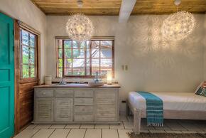 Hotel Guiones