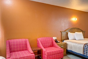 Motel 6 Branson, MO