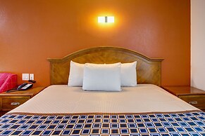 Motel 6 Branson, MO