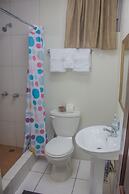 Operative Car Rental & La Porsuette Inn