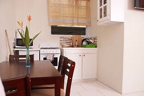 Operative Car Rental & La Porsuette Inn