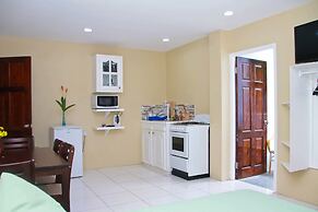 Operative Car Rental & La Porsuette Inn