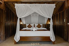 Moringa Ubud Villa