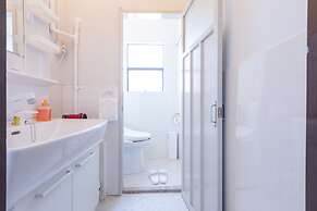 Almas Guest House - Hostel