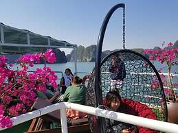 Aroma Cat Ba sea view hotel