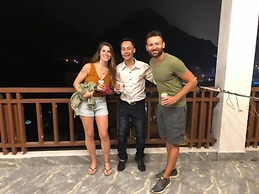 Aroma Cat Ba sea view hotel