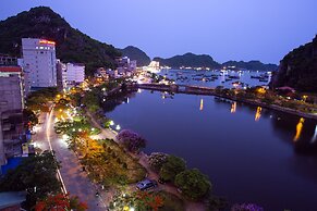 Aroma Cat Ba sea view hotel