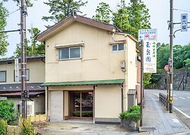 Kenrokuen Garden House Hotel
