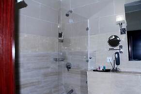 Z'Bass Hotel & Resort