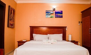 Z'Bass Hotel & Resort