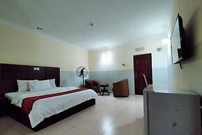 Joy House Hotel and Suites