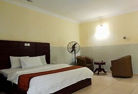 Joy House Hotel and Suites