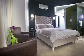 4Rooms 4U