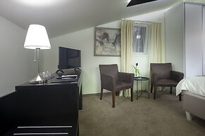 4Rooms 4U