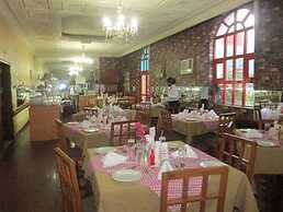 Crystal Palace Hotel