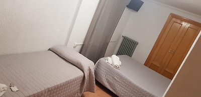 Hostal Plaza de España