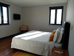 Villa Caparica Hostel