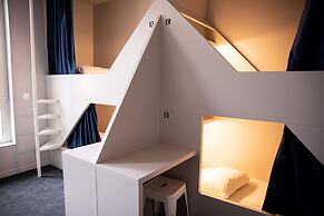 The People Hostel - Tours