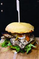 The People Hostel - Tours