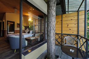 Kasauli Hills Resort