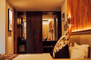 Kasauli Hills Resort