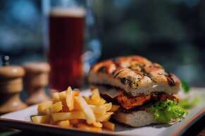 Kasauli Hills Resort