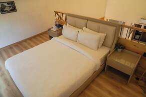 Kasauli Hills Resort