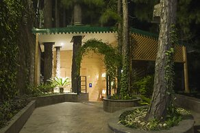 Kasauli Hills Resort