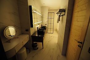 Kasauli Hills Resort