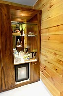 Kasauli Hills Resort