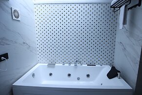 Kasauli Hills Resort