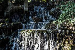 Kasauli Hills Resort