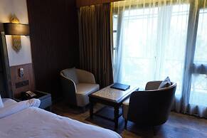 Kasauli Hills Resort