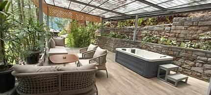 Kasauli Hills Resort