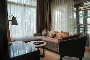 Kasauli Hills Resort