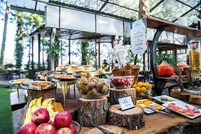 Kasauli Hills Resort