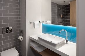 Holiday Inn Express Aarburg - Oftringen by IHG