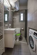 Modern Comfy Aptm Near the Acropolis by GHH